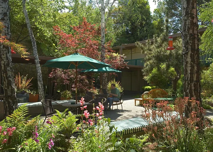 The Creekside Inn